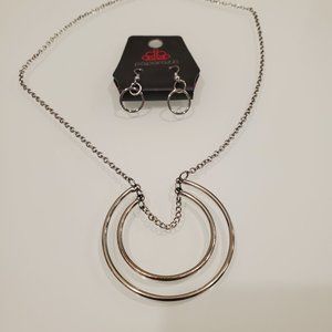 Paparazzi Silver Earring & Necklace Set